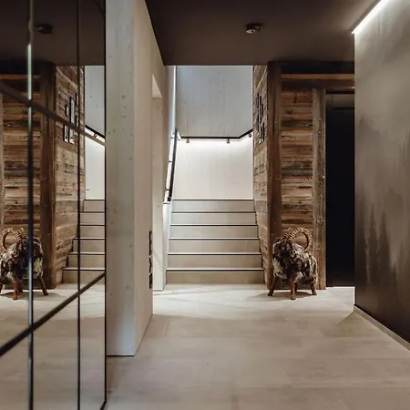 963 * Dienten am Hochkönig