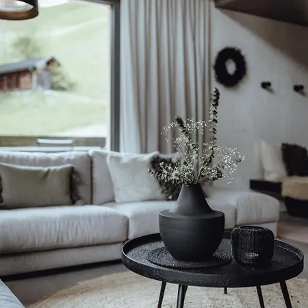 Chalet 963 *