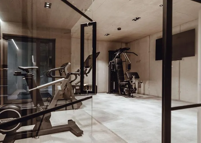 963 * Dienten am Hochkönig